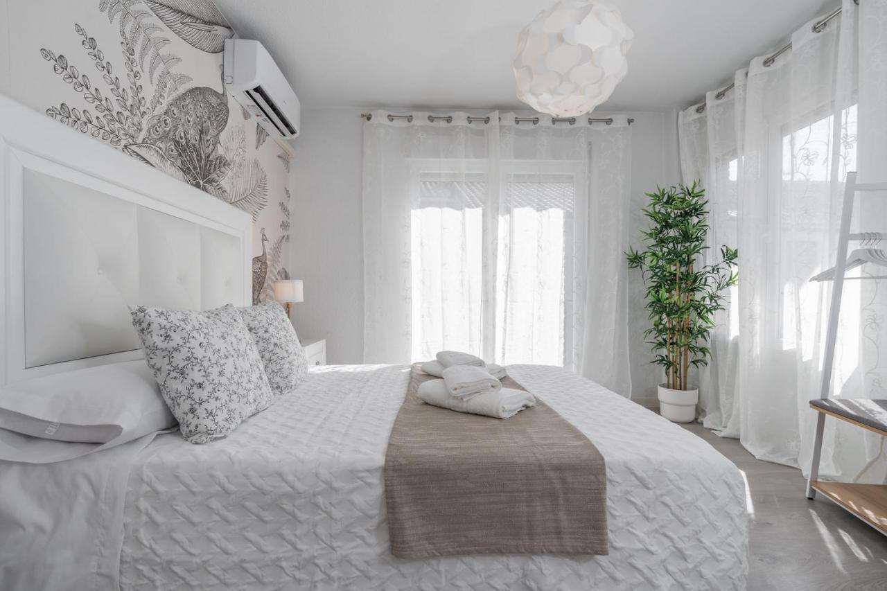 Tuguest San Agustin III Apartment Granada Bagian luar foto